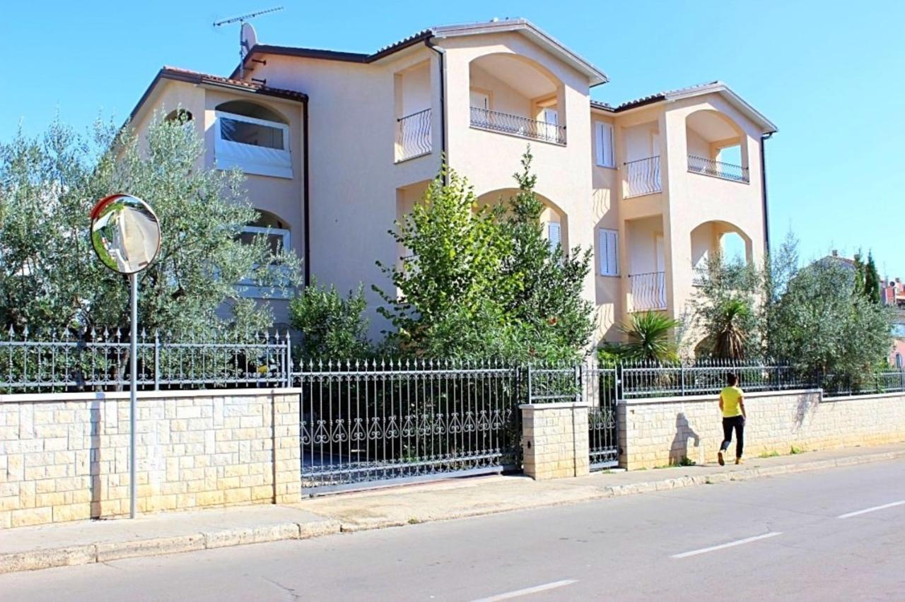 House Laura 200M From The Beach And The Center Apartment Poreč Exterior foto